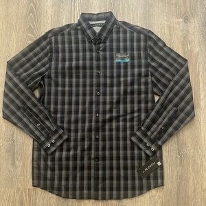 Men’s button-down, long sleeve shirt